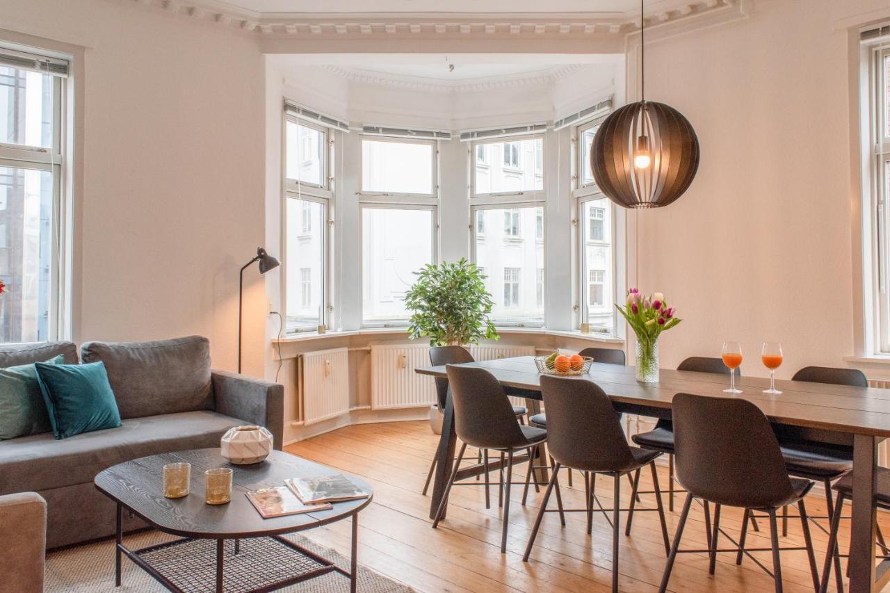 Apartment Spacious 3-bedroom In The Heart Of Aarhus